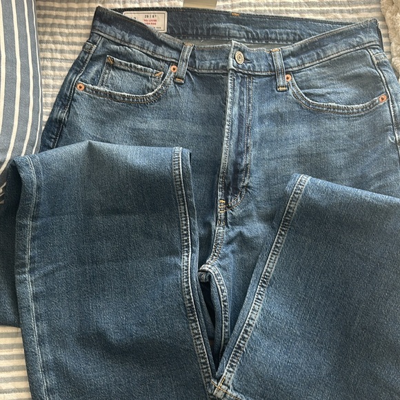 Gap new jeans - Picture 3 of 5